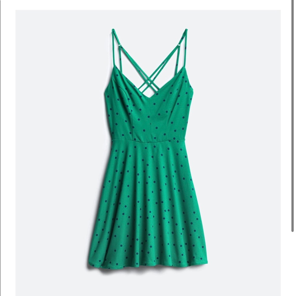 Green polka dotted dress! Worn once. Size M.